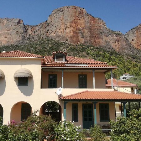 The Valkyries 3 Apartment Leonídion Exterior photo